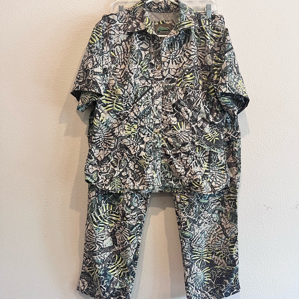 Chica’s brush country camo pant top set